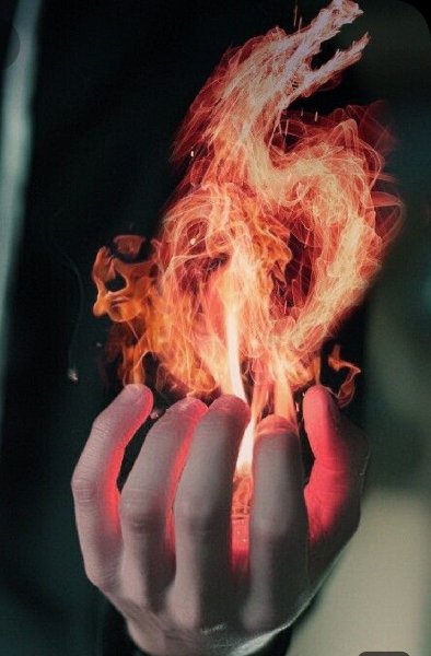 Огонь в руке Эстетика