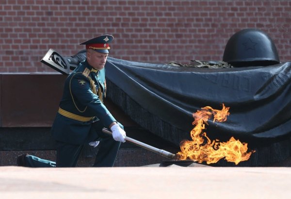 Москва вечный огонь могила неизвестного солдата