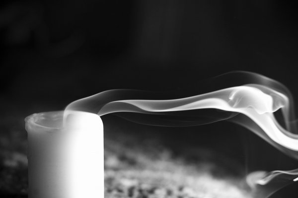 Потухшая свеча