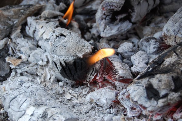 Пепел костра