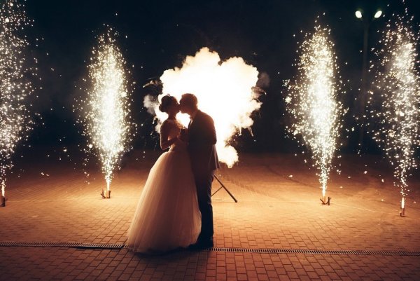 Бенгальские фонтаны на свадьбу