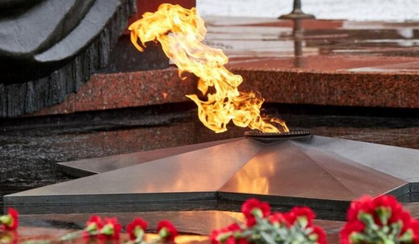Мемориал вечный огонь в Москве