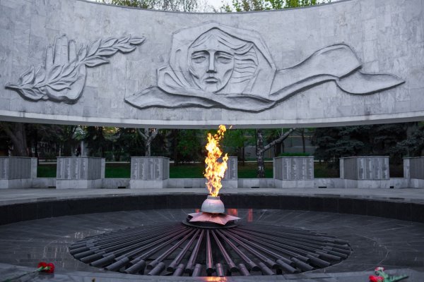 Мемориал вечный огонь Ростов-на-Дону
