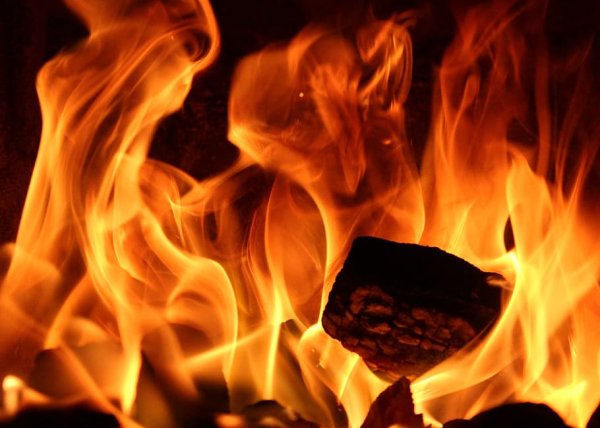 Всполохи огня