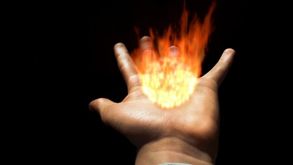 Огонь в руке