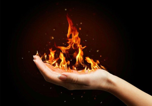 Пламя в руке