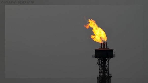 Огонь из трубы