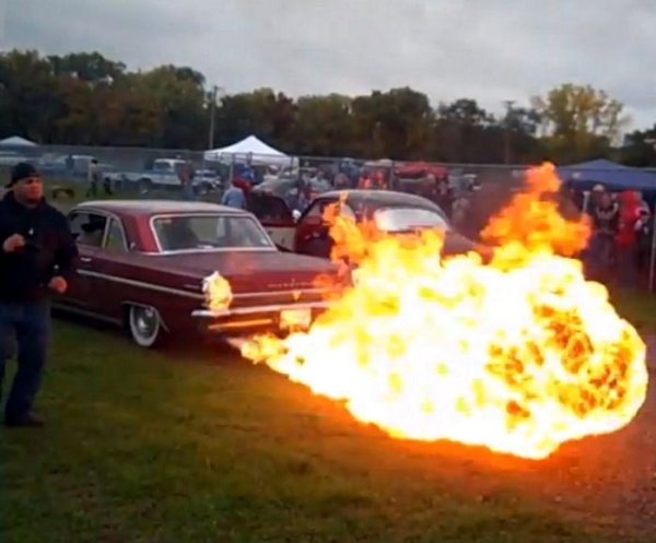 Выхлоп с огнем