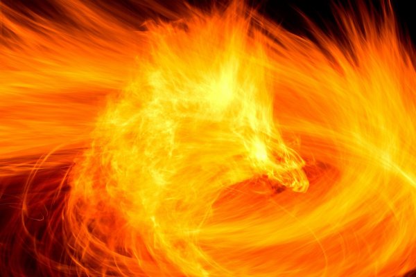 Огненно оранжевый