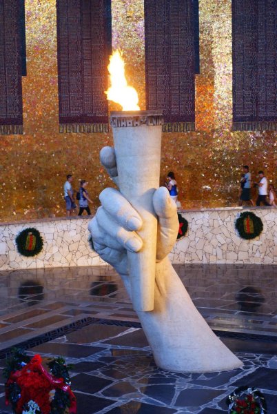 Вечный огонь Волгоград Мамаев Курган