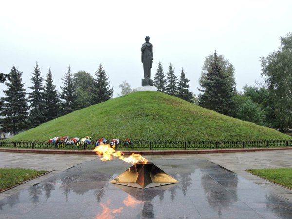 Курган славы Малоярославец