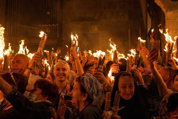 Схождение Благодатного огня в Иерусалиме