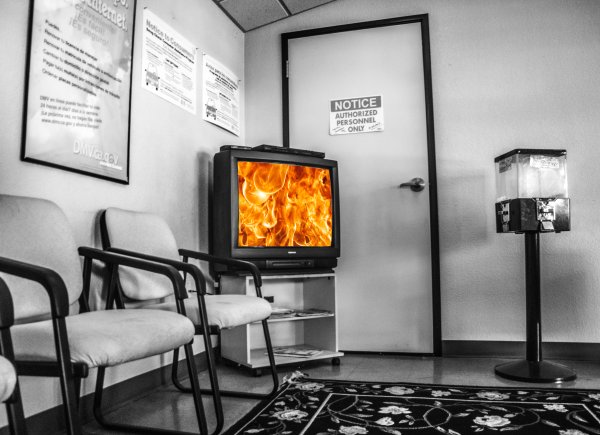 Огонь в телевизоре