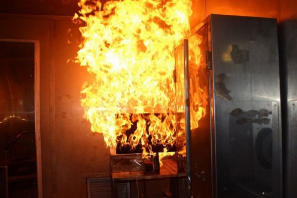 Горящий шкаф