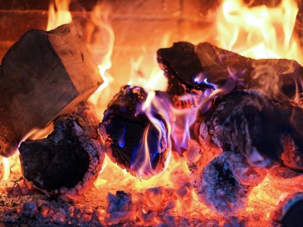 Обои на рабочий стол огонь