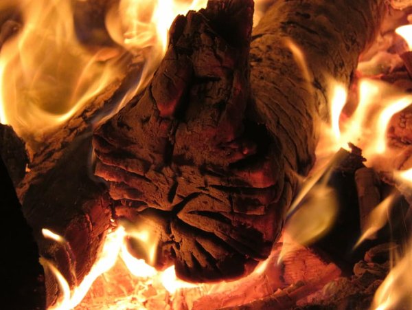 Уголь Flames
