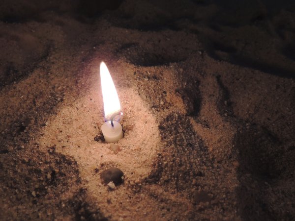 Свеча "песок"