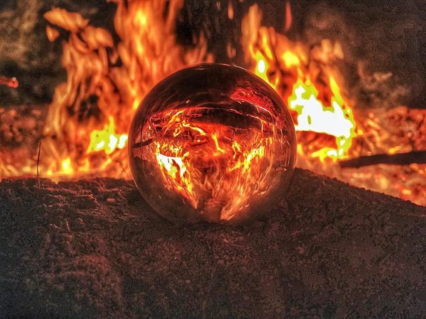 Огонь в шаре