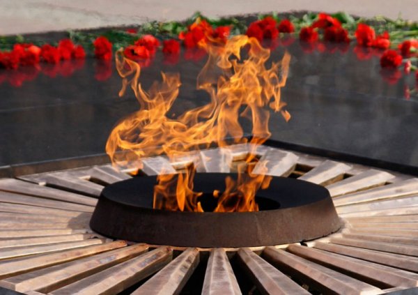 Мемориальный комплекс вечный огонь Псков