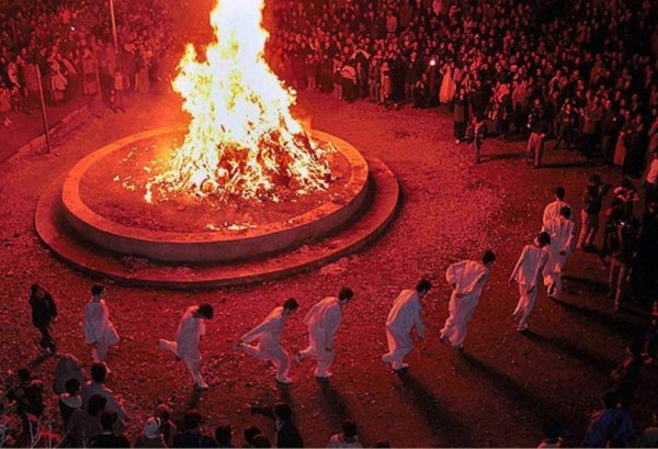 ОГНЕПОКЛОННИКИ зороастрийцы