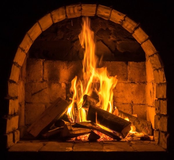 Картина огонь в камине