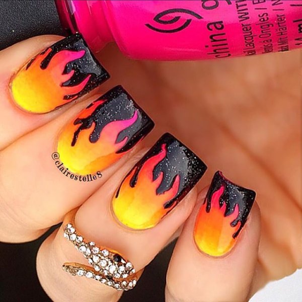 Огненный маникюр на короткие ногти