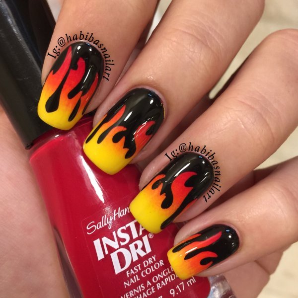 Ногти с огнем