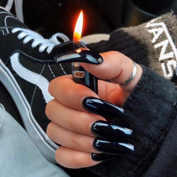 Дерзкие длинные ногти