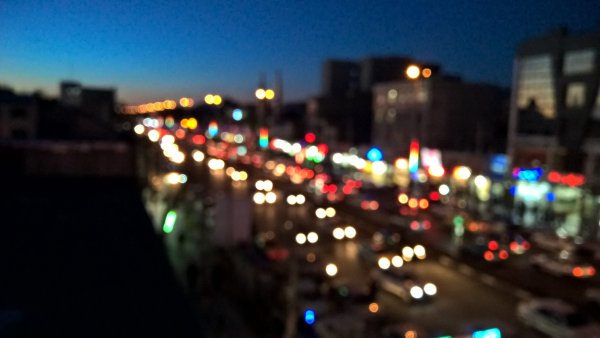 Размытый фон города