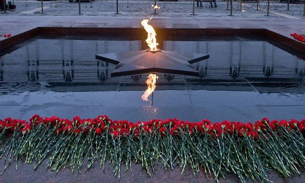 Вечный огонь память погибшим