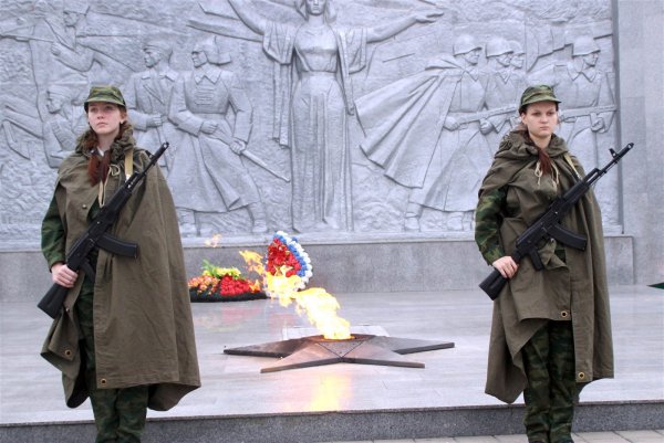 Пост у вечного огня