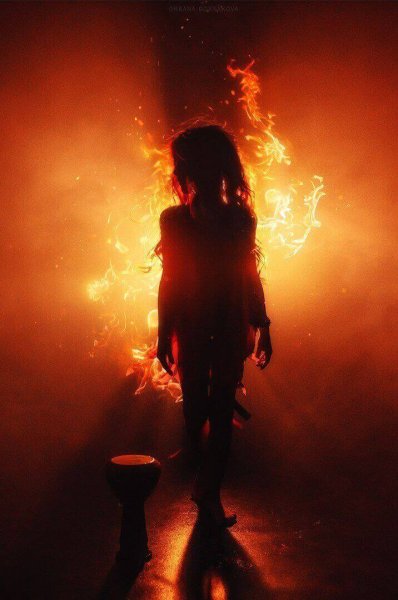 Девушка и огонь