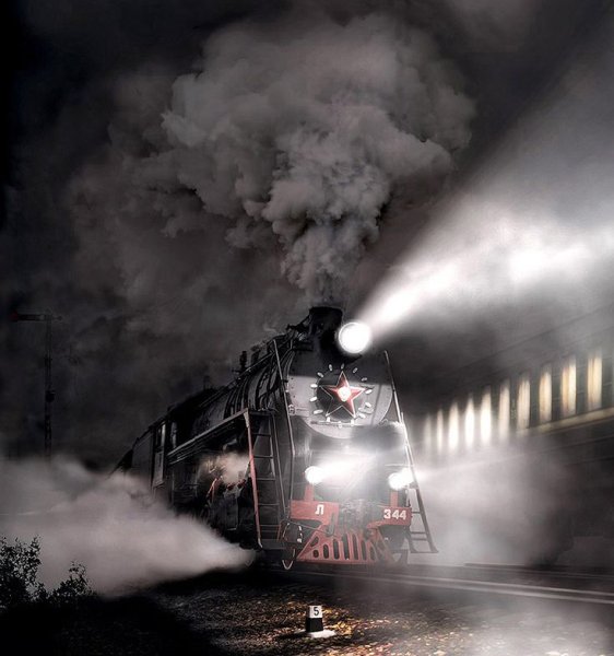 Поезд мчится