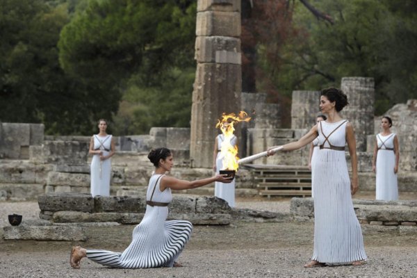 Греция Олимп зажжение огня