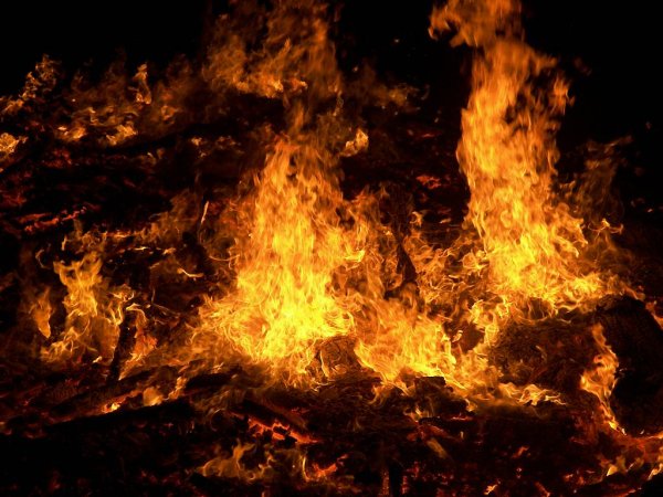 Гори все огнем