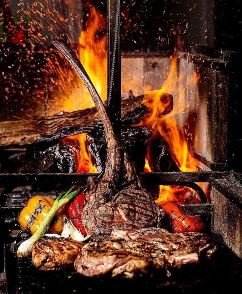 Стейк на огне