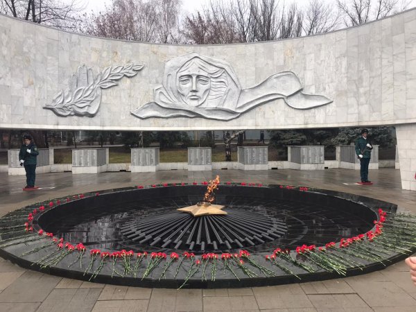 Вечный огонь в Ростове на Карла Маркса