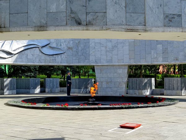 Мемориал вечный огонь Ростов-на-Дону