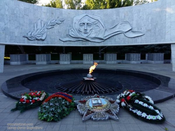 Вечный огонь на Карла Маркса Ростов на Дону