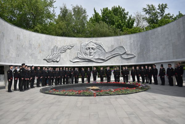 Мемориал Ростова на Дону вечный огонь