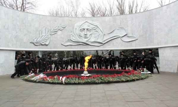 Вечный огонь в Ростове на Карла Маркса