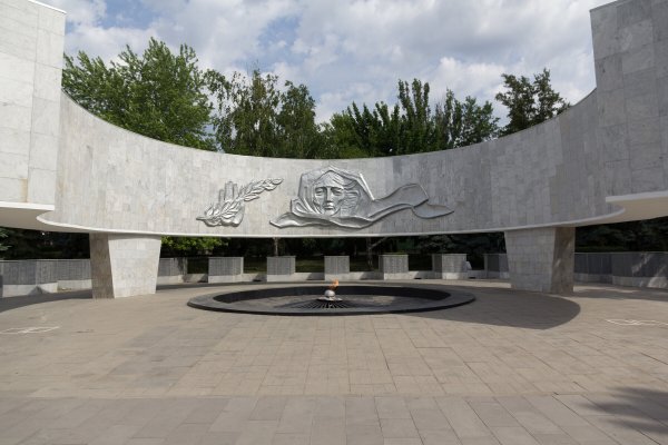 Мемориал вечный огонь Ростов-на-Дону