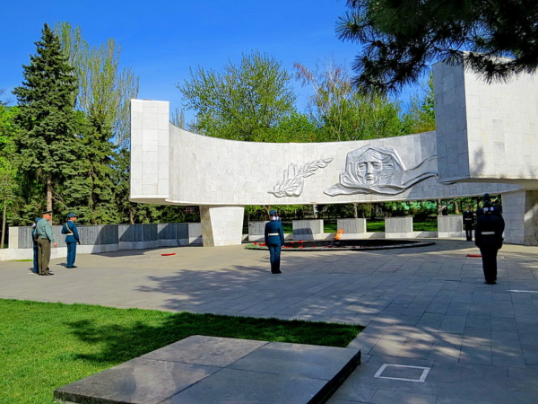 Вечный огонь в Ростове на Карла Маркса