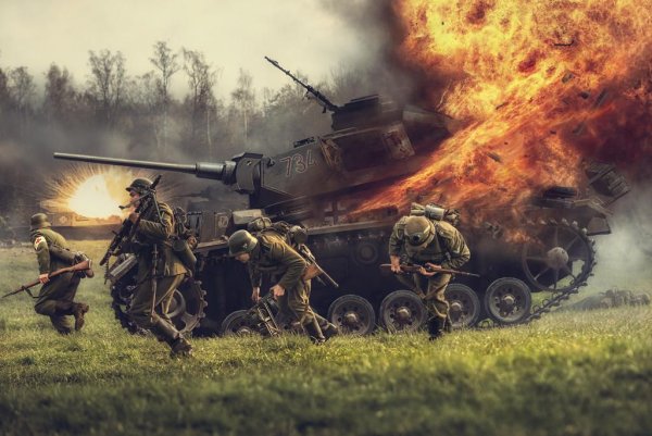 Танк в бою