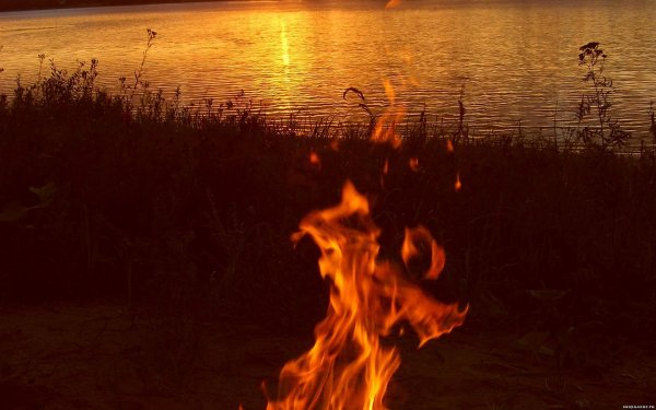 Огонь на закате