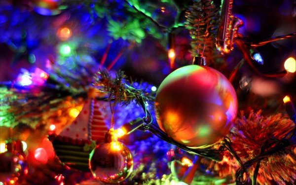 Новогодняя елка с огоньками