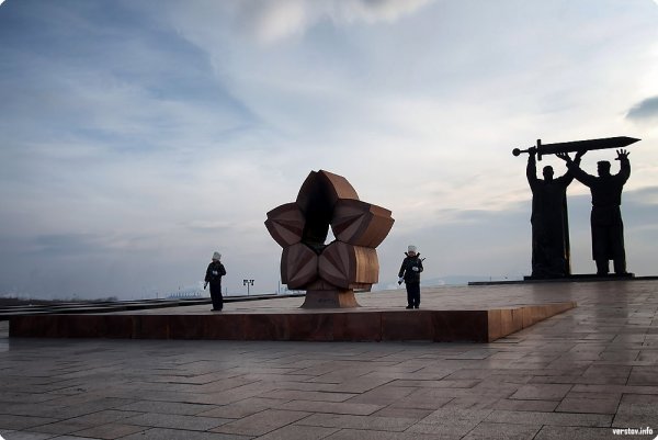 Памятник вечный огонь в Магнитогорске