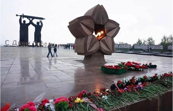 Парад тыл фронту в Магнитогорске