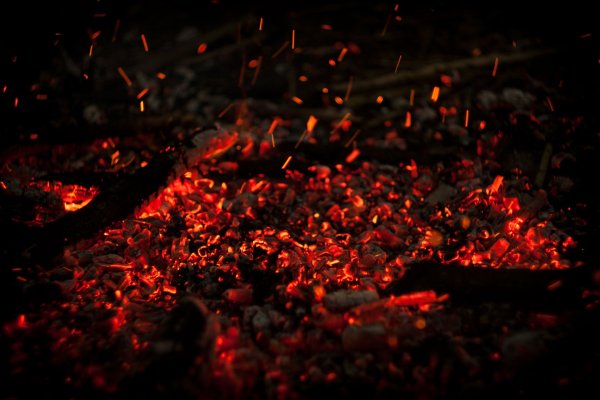 Красный огонь Эстетика