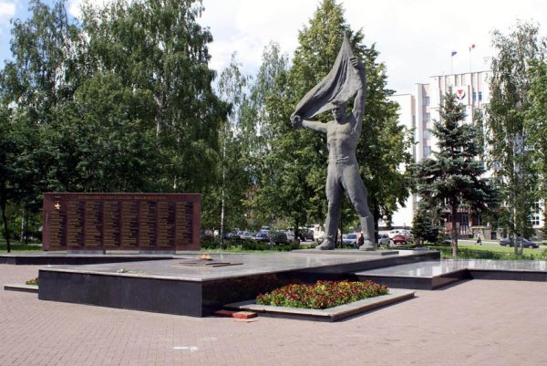 Монумент боевой славы Ижевск